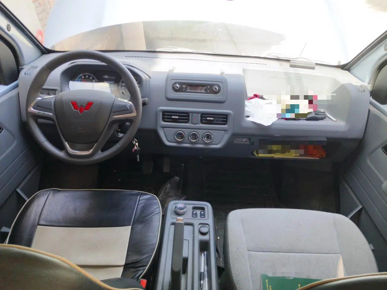 Wuling Yangguang 2024 300KM Comfort Version Passenger Van 75kW — миниатюра 10