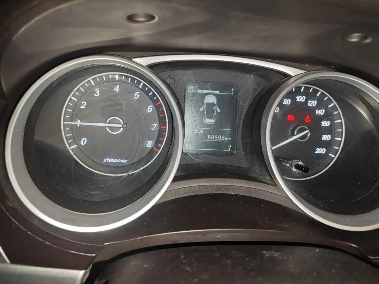 Wuling 730 2020 Commercial Vehicle 1.5L Manual Value Edition 7 Seats — миниатюра 13