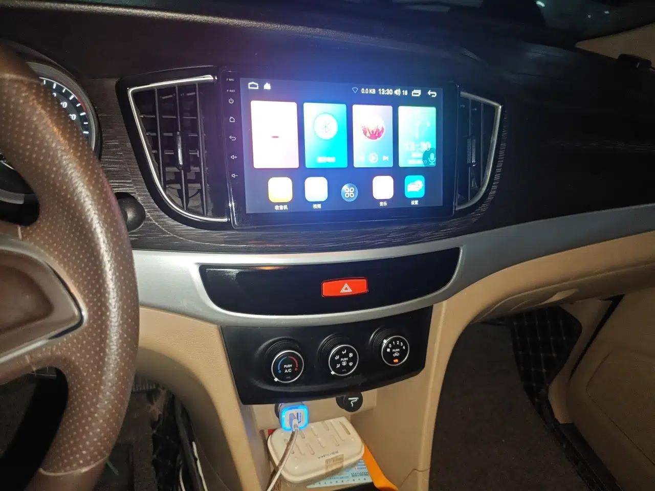 Wuling 730 2020 Commercial Vehicle 1.5L Manual Value Edition 7 Seats — миниатюра 14