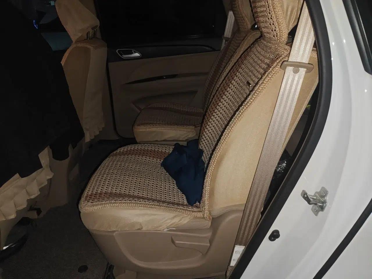Wuling 730 2020 Commercial Vehicle 1.5L Manual Value Edition 7 Seats — миниатюра 18