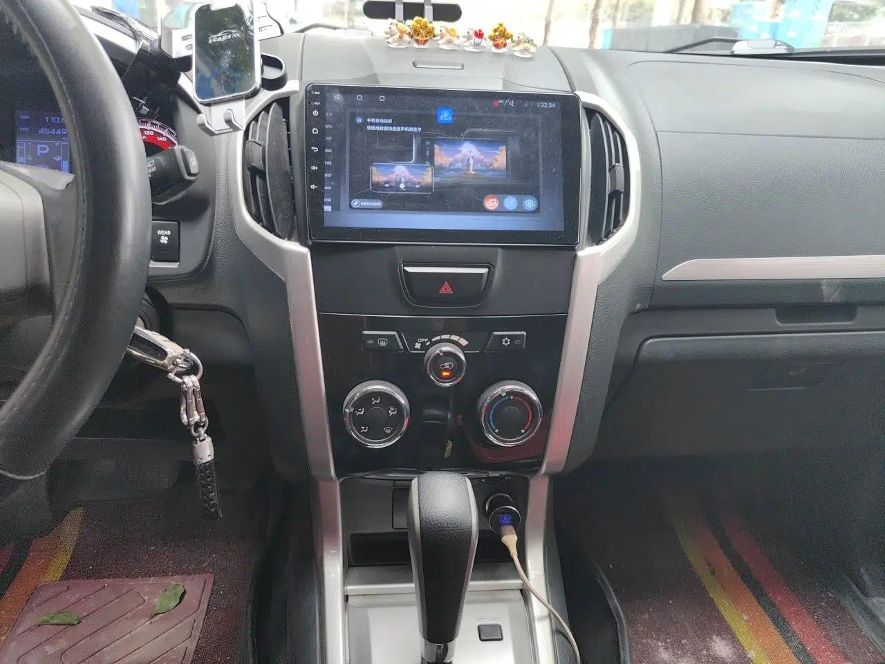 Isuzu mu-X 2017 3.0T Two-Wheel Drive Automatic Comfort Edition 7 Seats China V Emission Standard — миниатюра 14