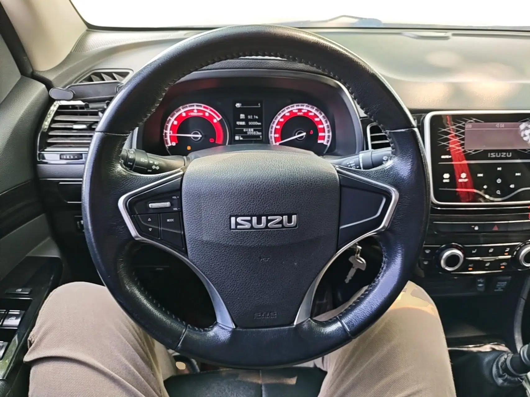 Isuzu D-MAX 2019 2.5T Two-Wheel Drive Manual Navigation Edition China VI Standard Extended Version JE4D25Q6A — миниатюра 13