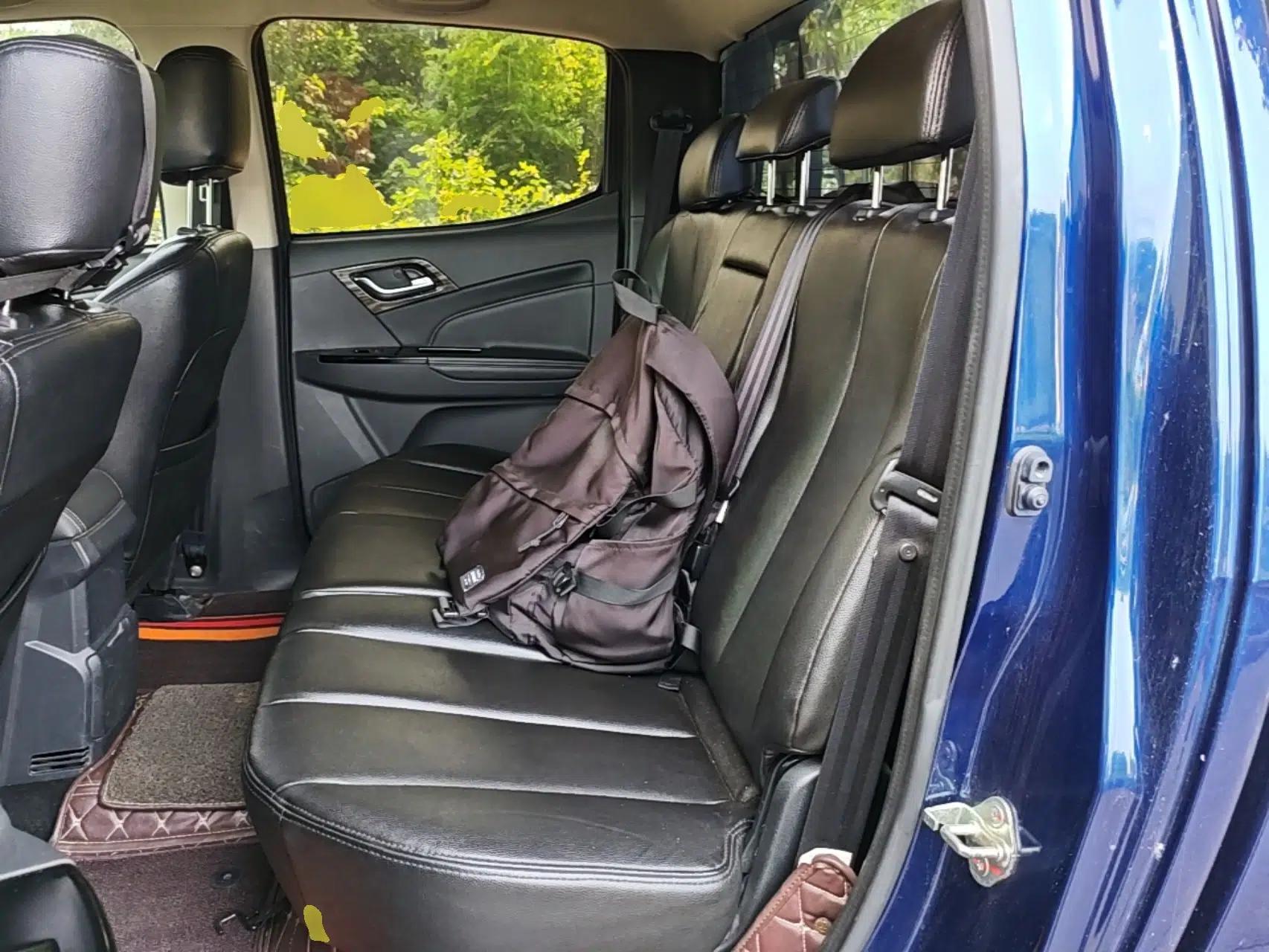 Isuzu D-MAX 2019 2.5T Two-Wheel Drive Manual Navigation Edition China VI Standard Extended Version JE4D25Q6A — миниатюра 19