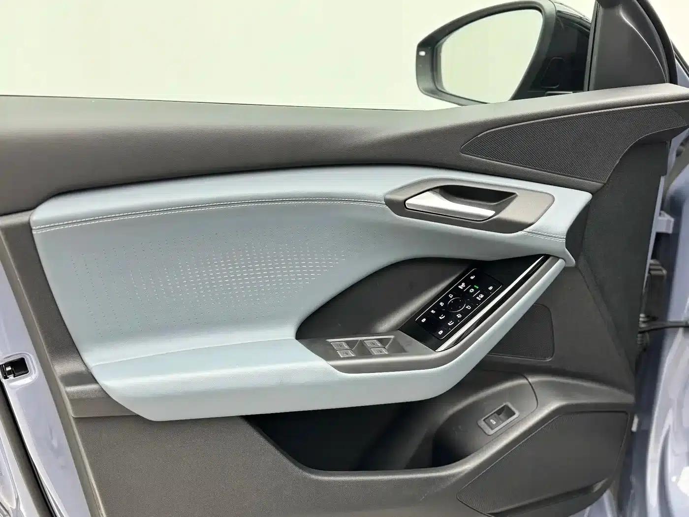 Audi Q6L e-tron 2026 First Edition — миниатюра 15