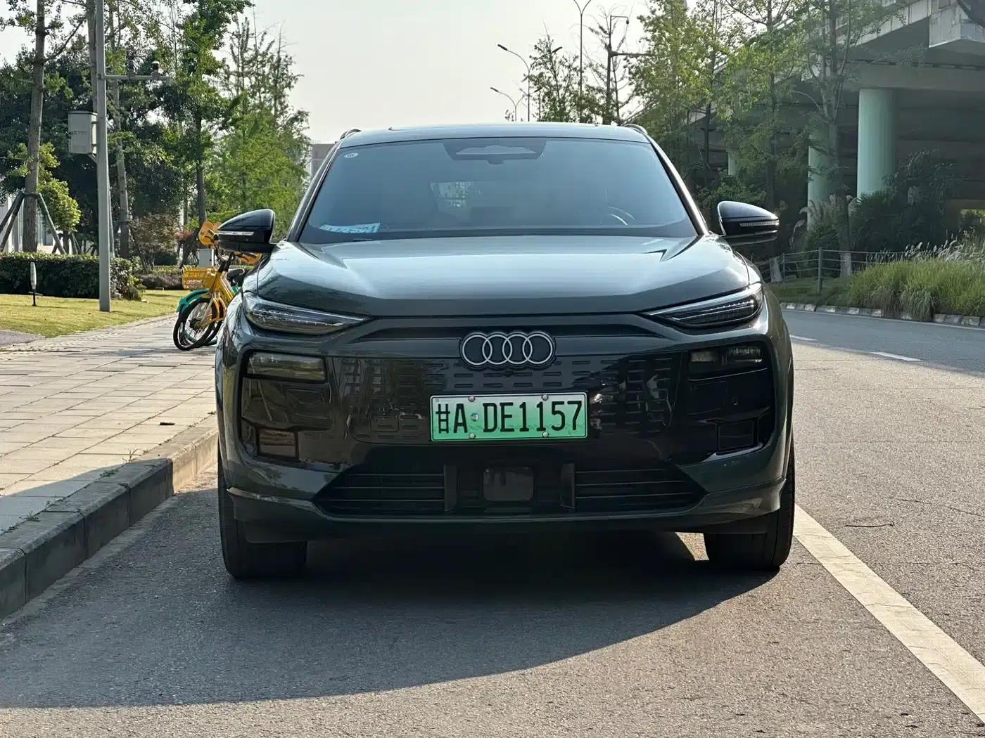 Audi Q6L e-tron 2026 First Edition — миниатюра 2
