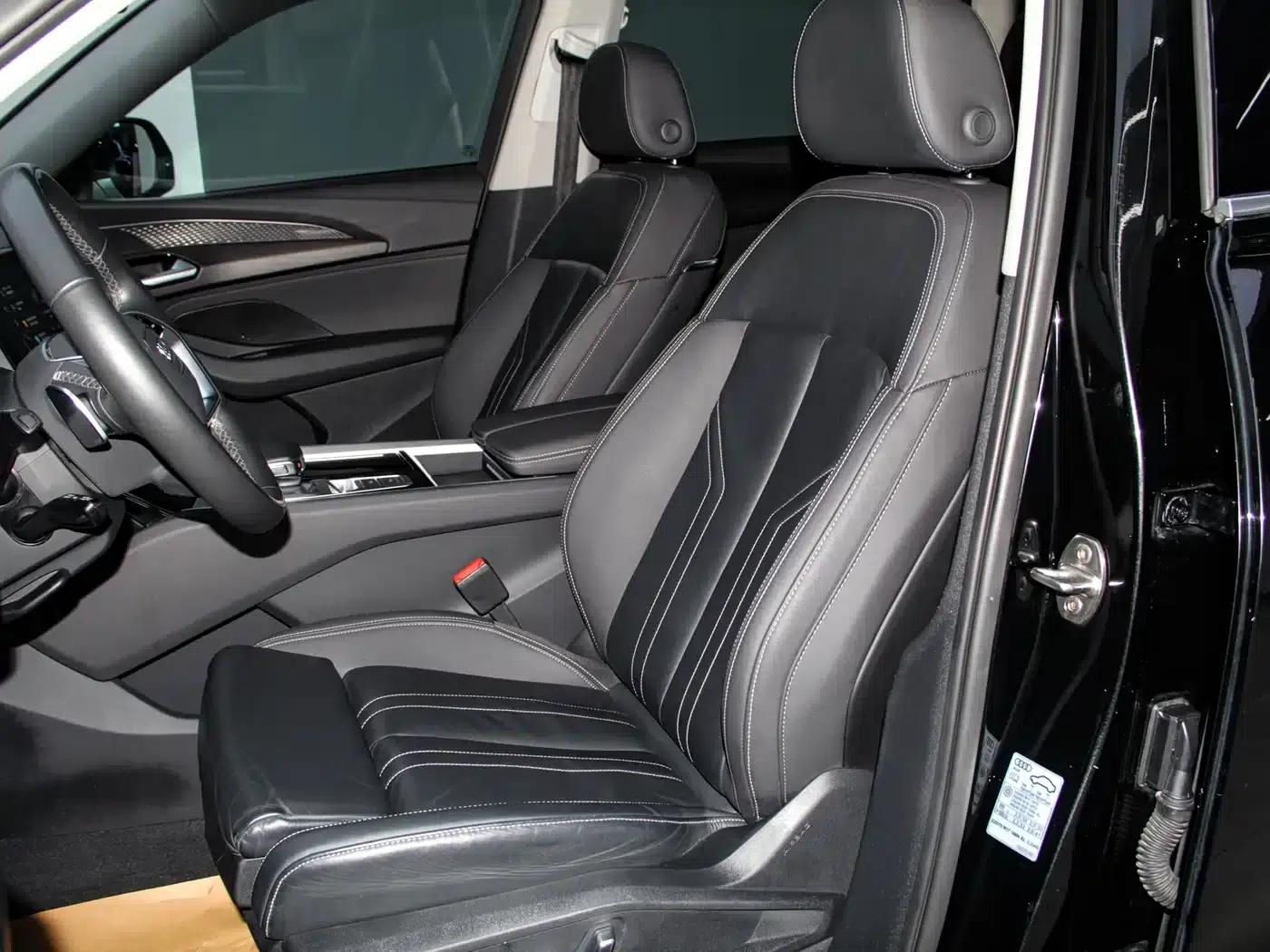 Audi Q6 2024 40 TFSI quattro Cloud View Edition, Feathered Forest Package, 7-seater — миниатюра 34