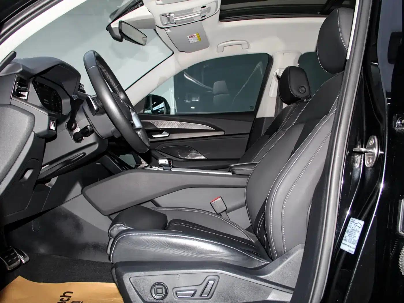Audi Q6 2024 40 TFSI quattro Cloud View Edition, Feathered Forest Package, 7-seater — миниатюра 35