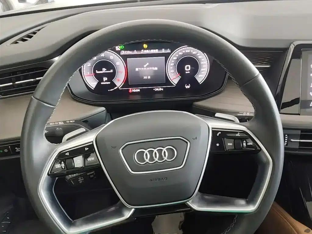 Audi Q6 2024 45 TFSI quattro Qiyun Edition Yulin Package 6-seater — миниатюра 11