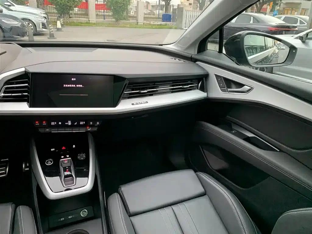 Audi Q5 e-tron 2023 Model 40 e-tron Shining Edition - Premium Outfit — миниатюра 13