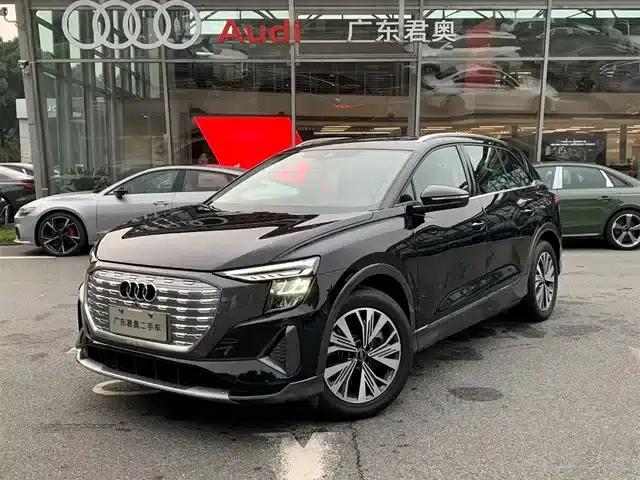 Audi Q5 e-tron 2023 Model 40 e-tron Shining Edition - Premium Outfit