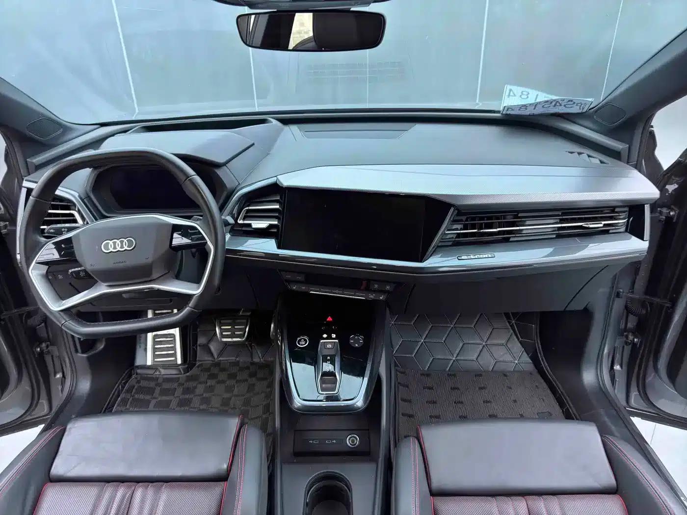 Audi Q5 e-tron 2022 Model 40 e-tron Starry Sky Edition Mech Suit Sun Chaser Edition — миниатюра 16
