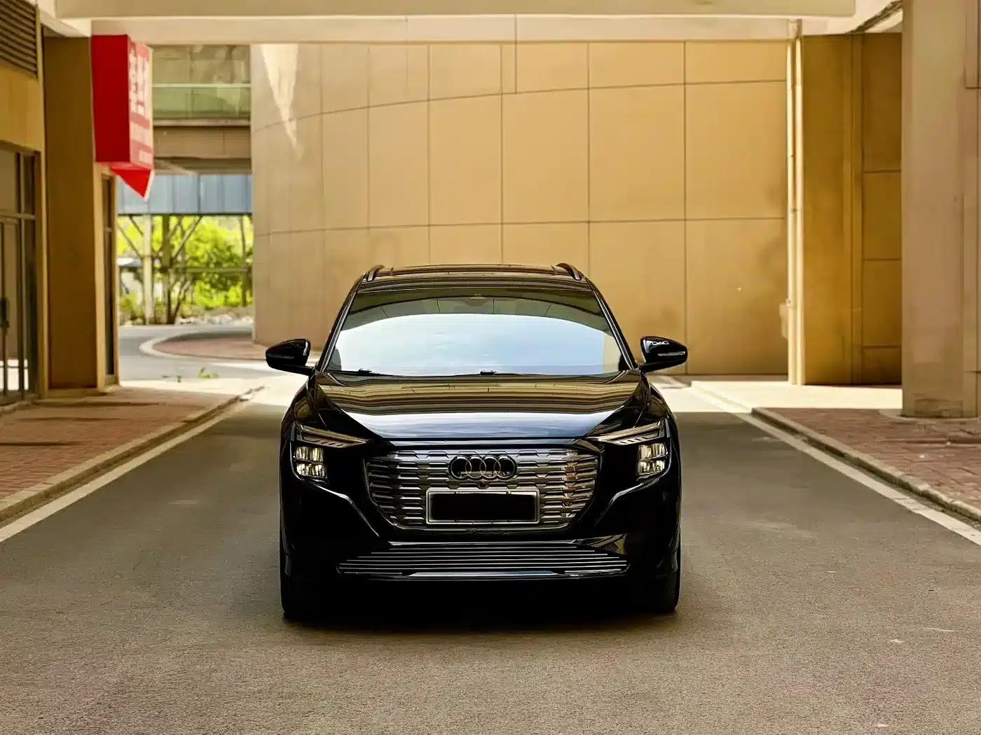Audi Q5 e-tron 2023 Model 40 e-tron Shining Edition - Premium Outfit — миниатюра 2