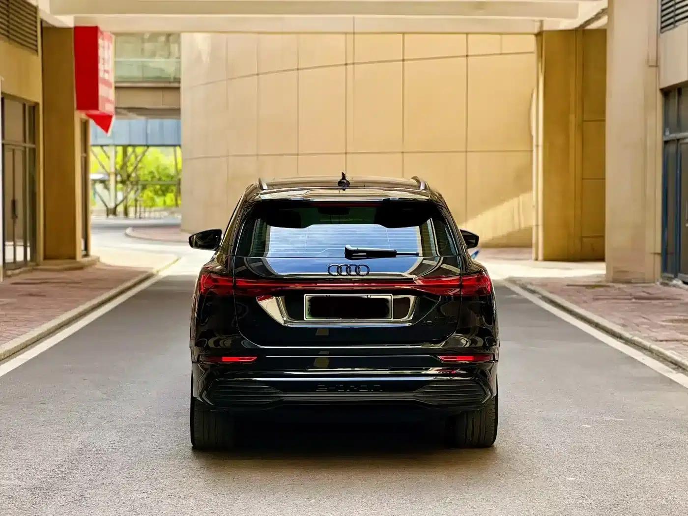 Audi Q5 e-tron 2023 Model 40 e-tron Shining Edition - Premium Outfit — миниатюра 4