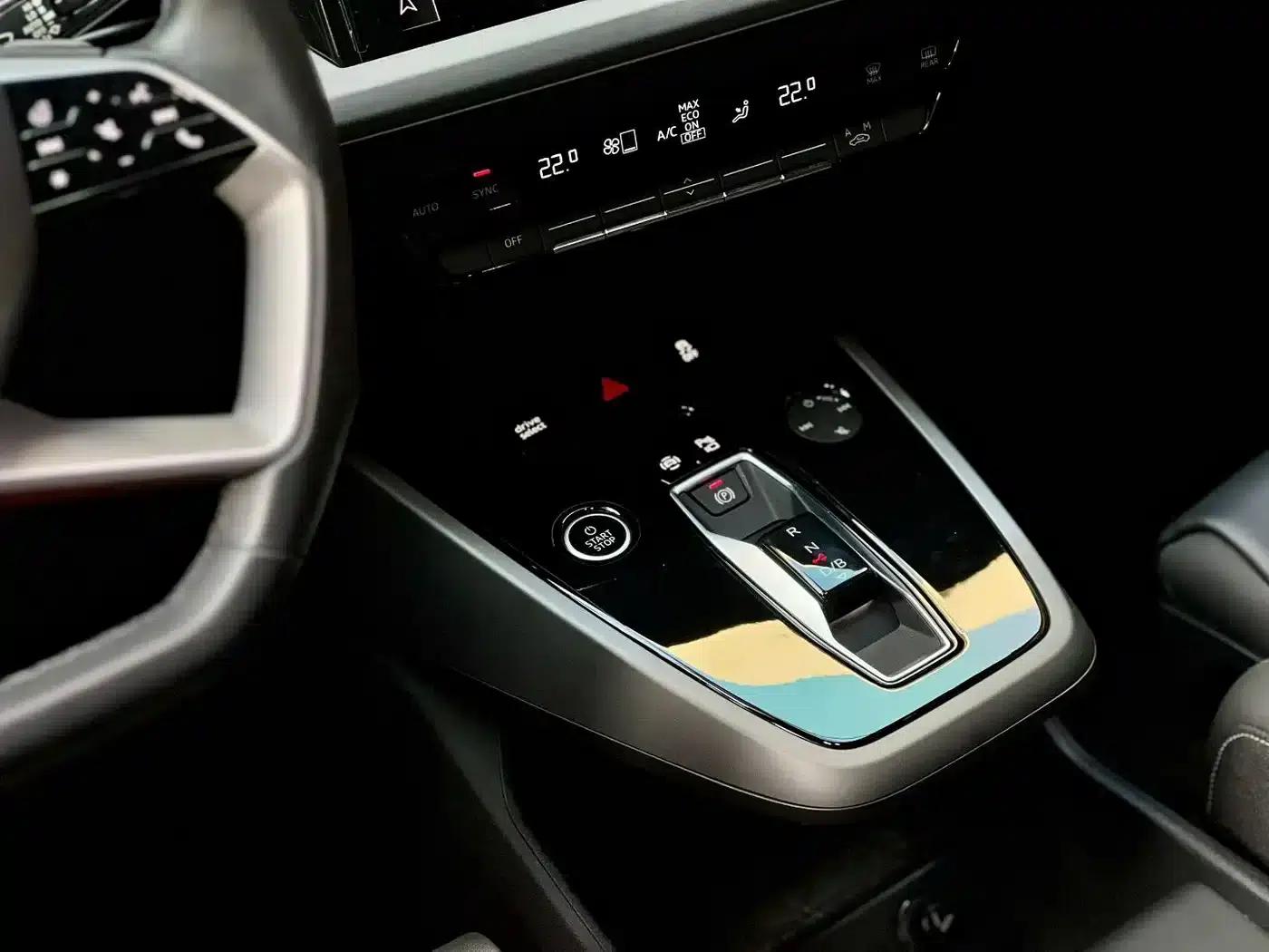 Audi Q5 e-tron 2023 Model 40 e-tron Shining Edition - Premium Outfit — миниатюра 6