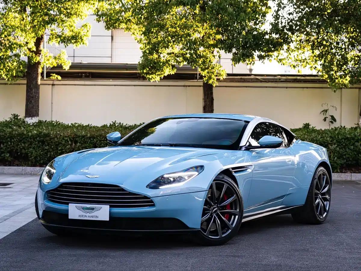 Aston Martin DB11 2017 4.0T V8 — миниатюра 1