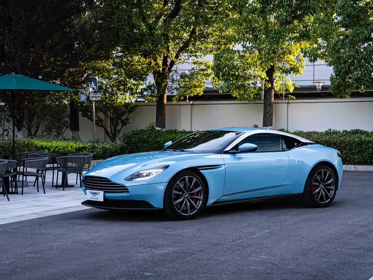 Aston Martin DB11 2017 4.0T V8 — миниатюра 3