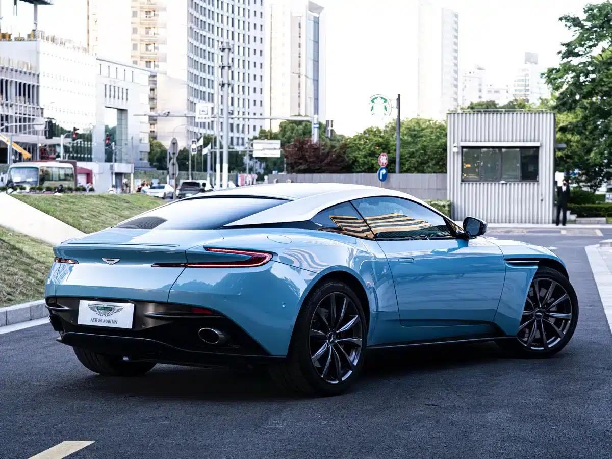 Aston Martin DB11 2017 4.0T V8 — миниатюра 8