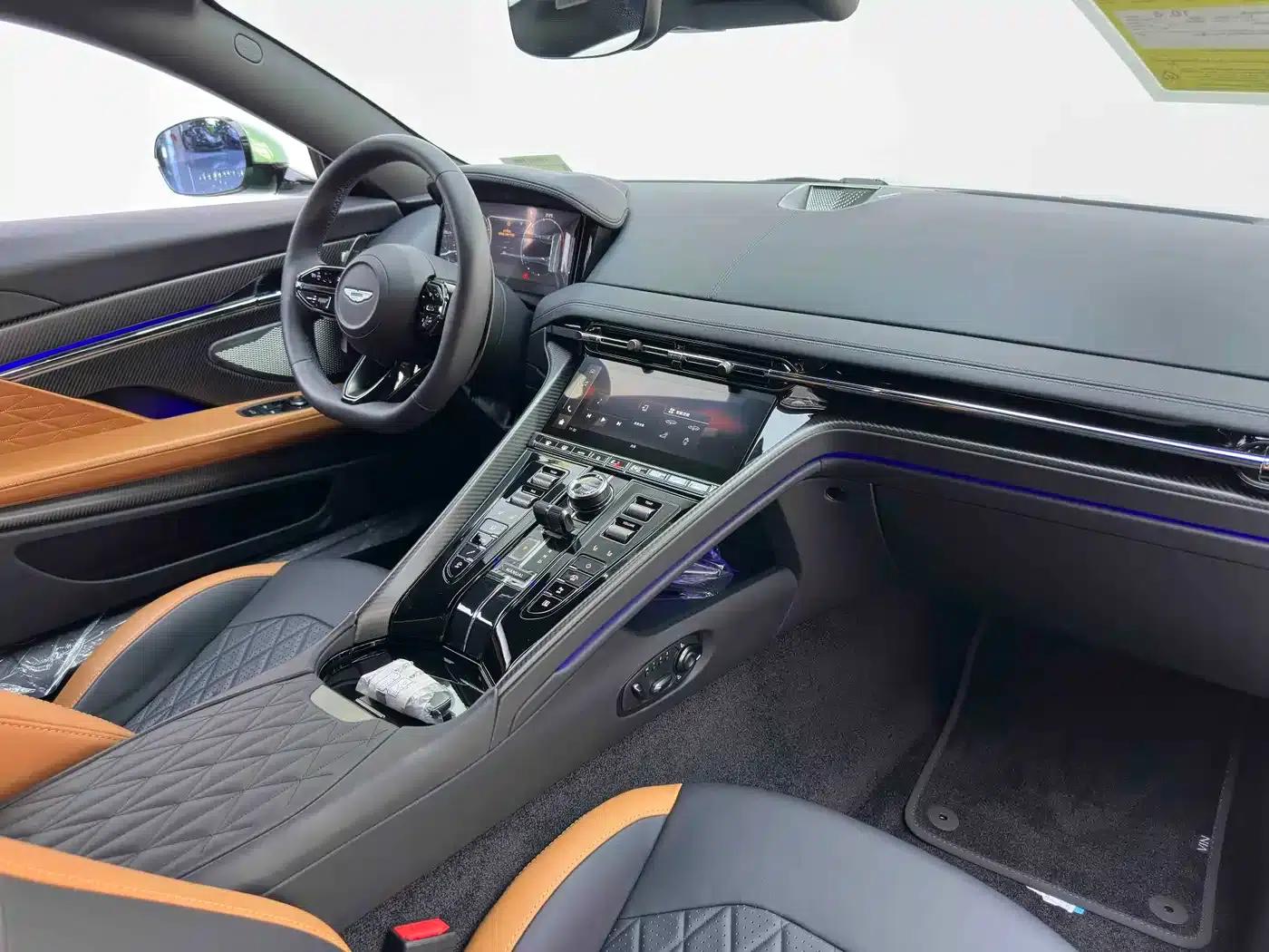 Aston Martin DB12 2025 4.0T V8 Coupe — миниатюра 16