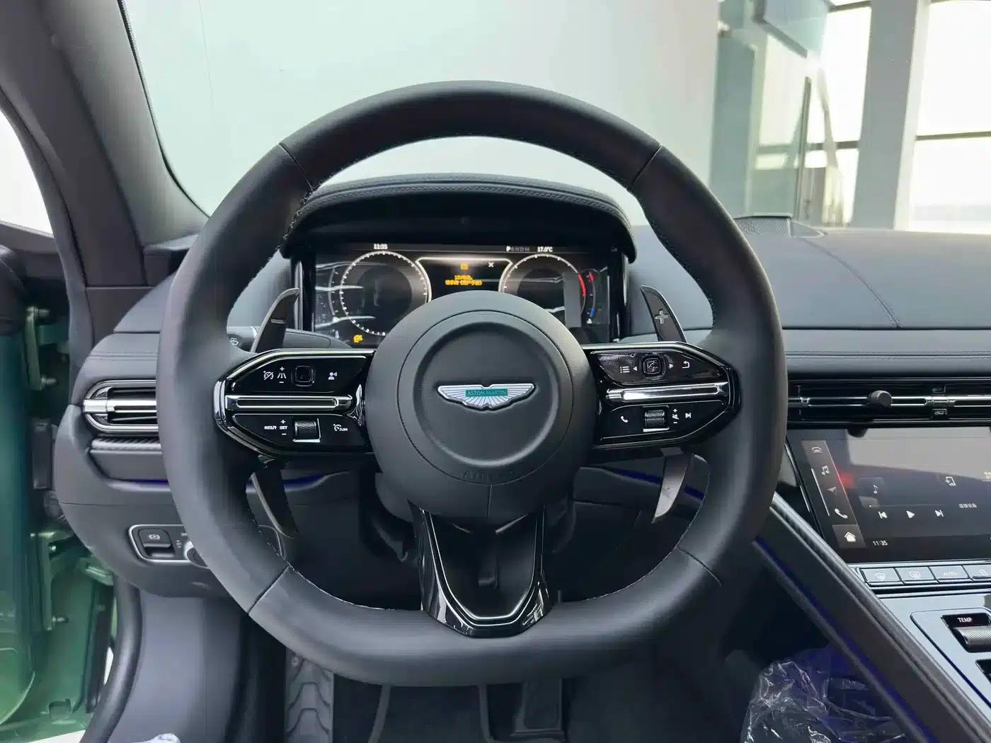 Aston Martin DB12 2025 4.0T V8 Coupe — миниатюра 20