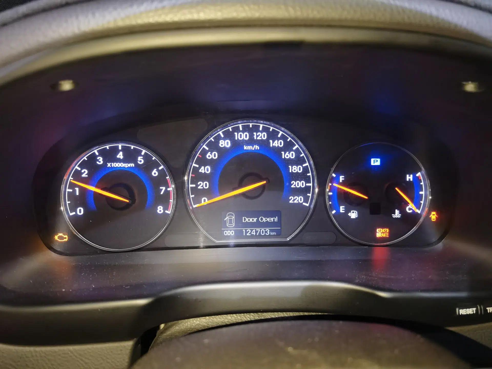 Hyundai Santa Fe Classic 2010 2.4 Luxury Edition 7-Seater Four-Wheel Drive — миниатюра 12