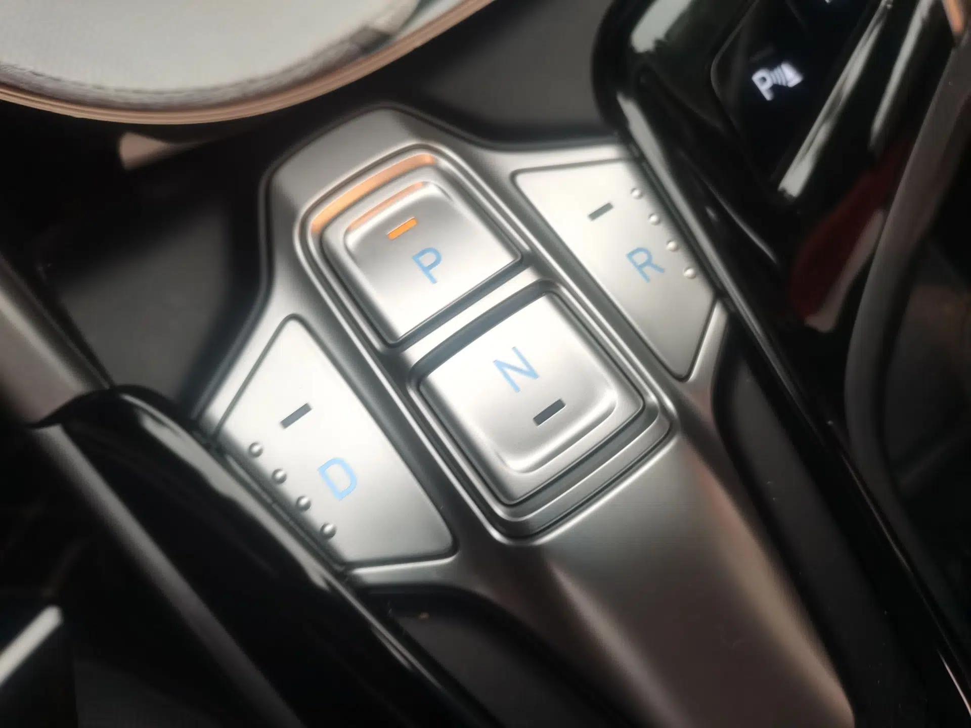 Hyundai Lafesta Electric 2020 DLX Enjoyment Edition — миниатюра 15