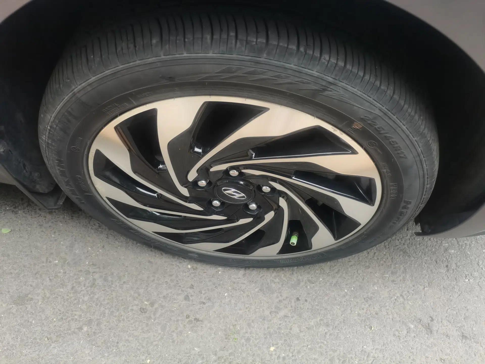 Hyundai Lafesta Electric 2020 DLX Enjoyment Edition — миниатюра 8