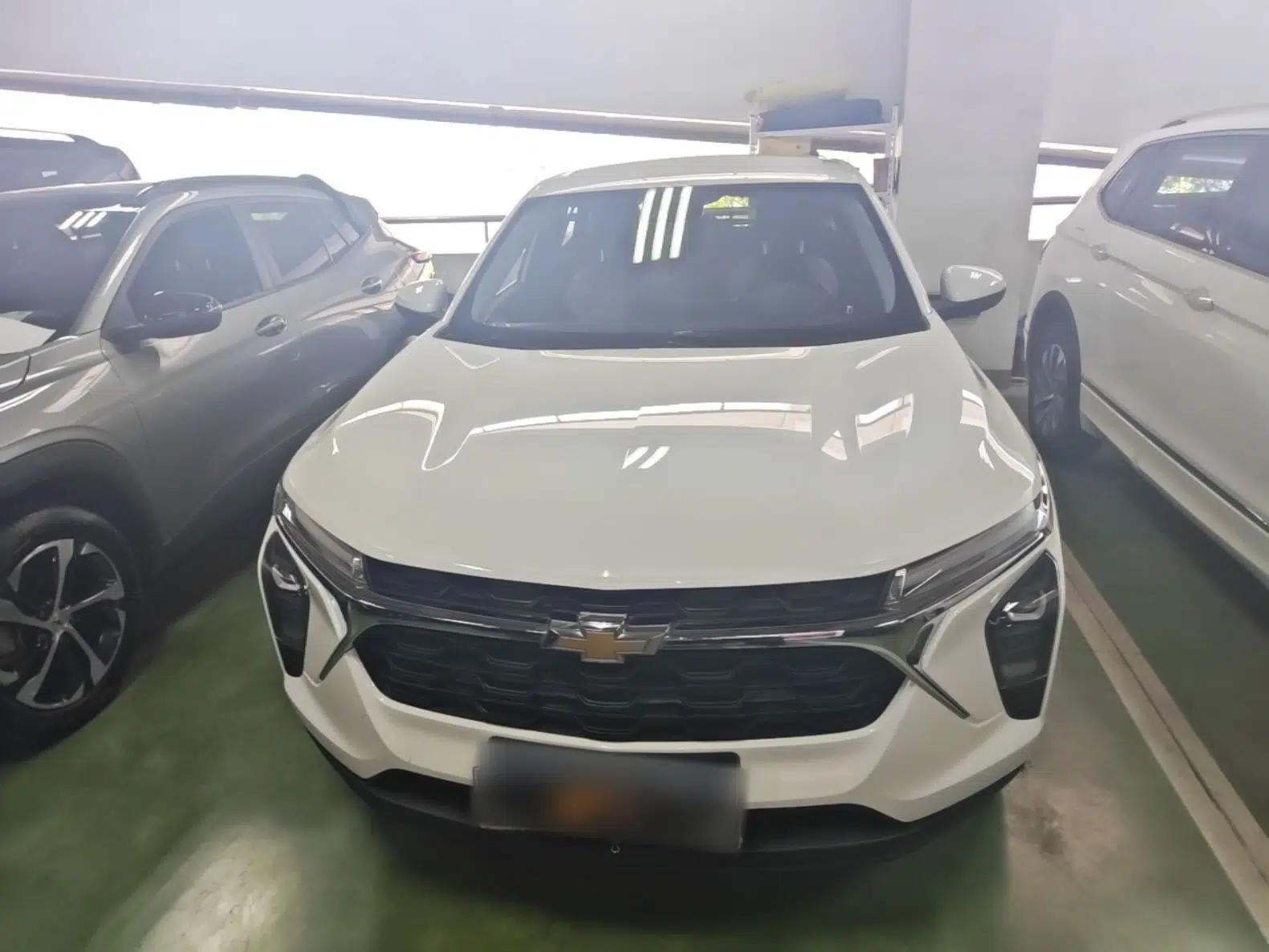 Chevrolet Seeker 2022 1.5T CVT Trend-Setting Edition — миниатюра 2