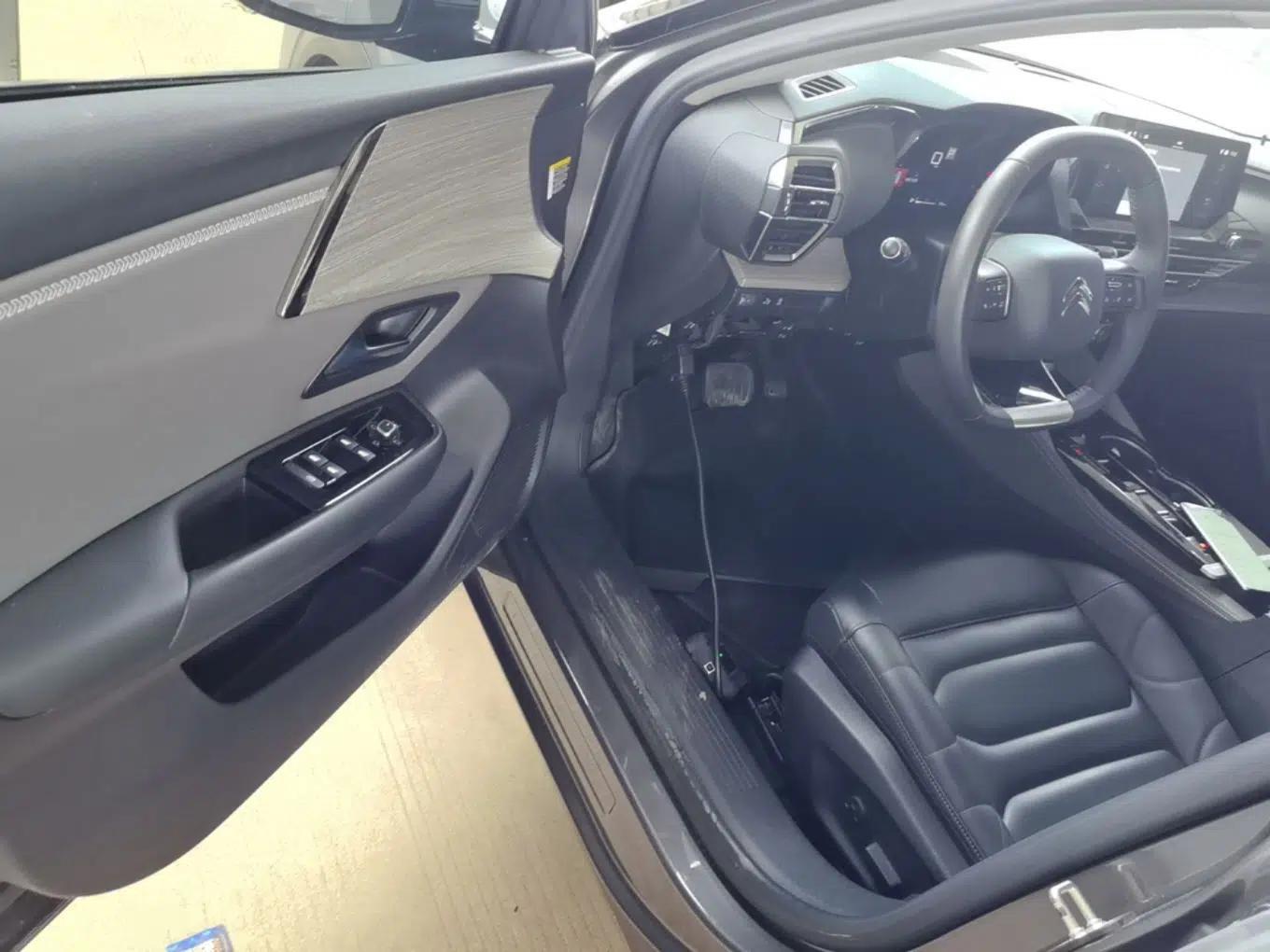 Citroen C5 X 2021 1.6T Flagship Edition — миниатюра 18