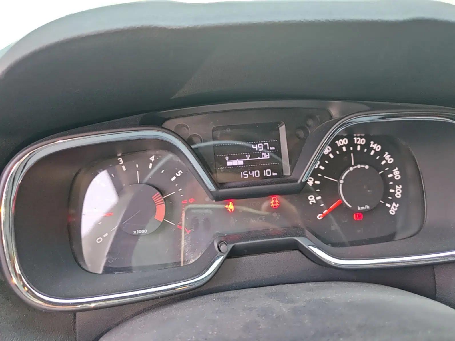 Citroen C4 Sega 2018 1.6L Manual Luxury Model — миниатюра 15