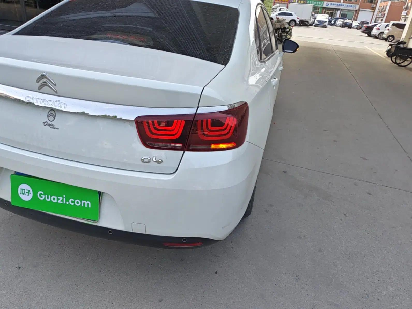 Citroen C4 Sega 2018 1.6L Manual Luxury Model — миниатюра 7