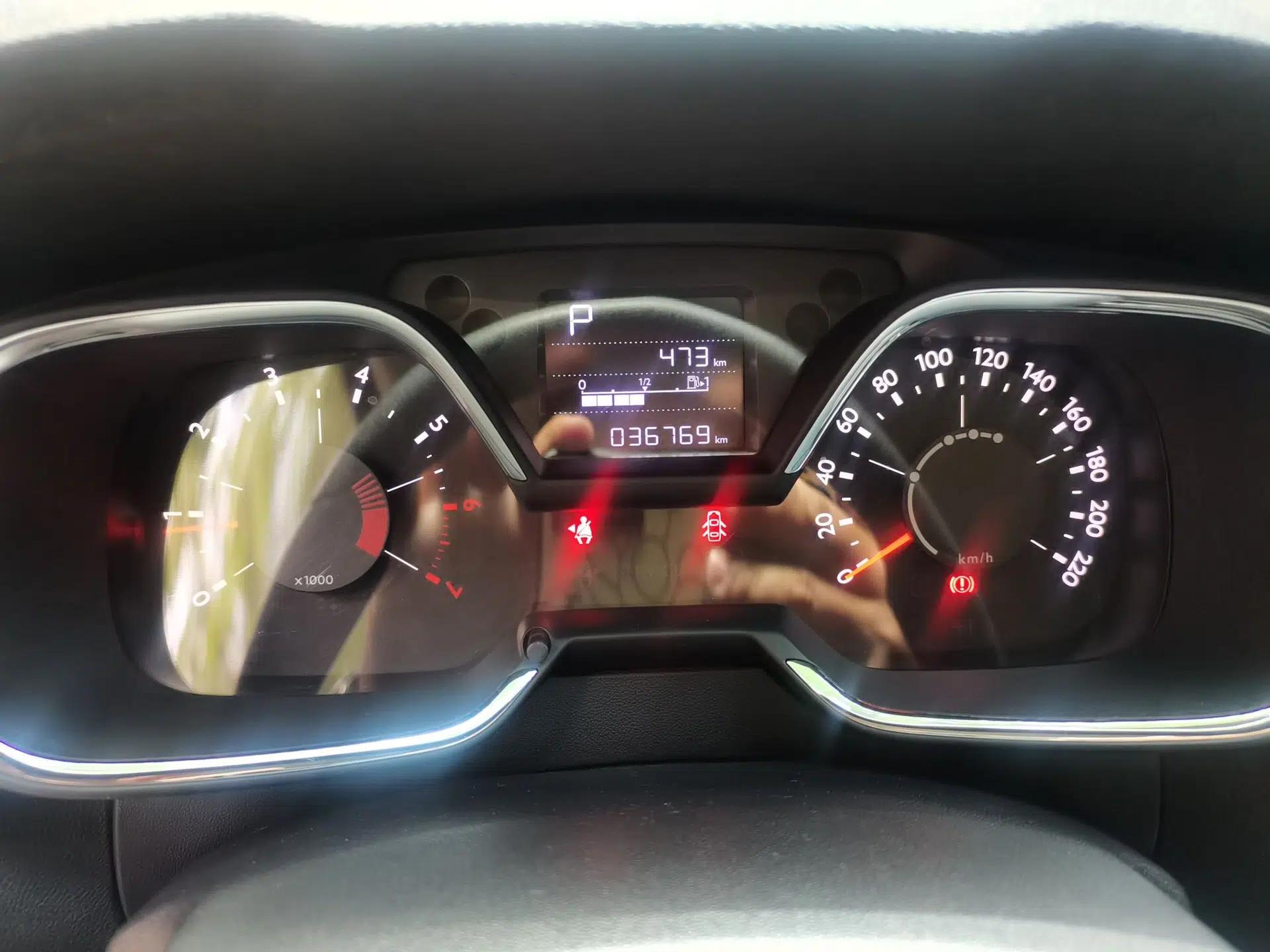 Citroen C4 Sega 2016 1.6L Automatic Comfort Model — миниатюра 12