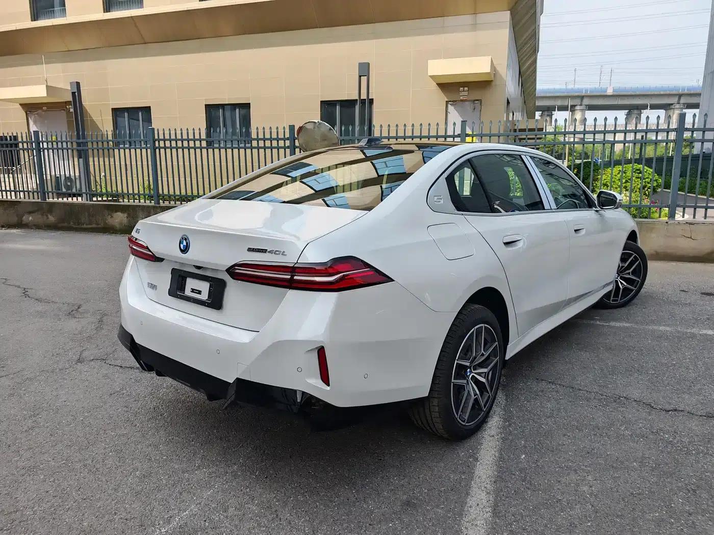BMW i5 2025 eDrive 40L M Sport Package — миниатюра 4