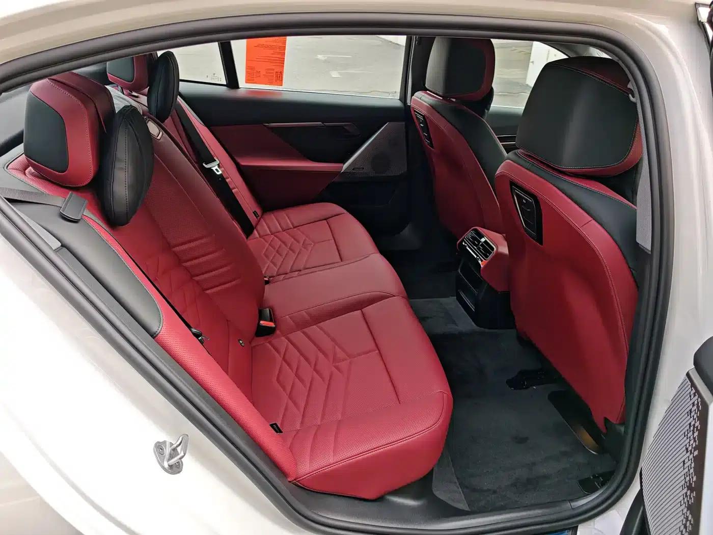 BMW i5 2025 eDrive 40L M Sport Package — миниатюра 10