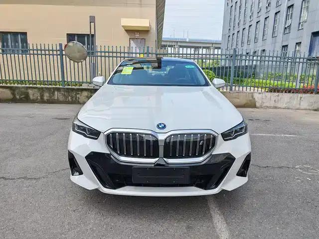 BMW i5 2025 eDrive 40L M Sport Package