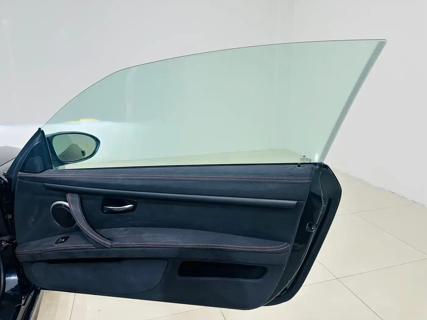 2009 BMW M3 Convertible — миниатюра 23