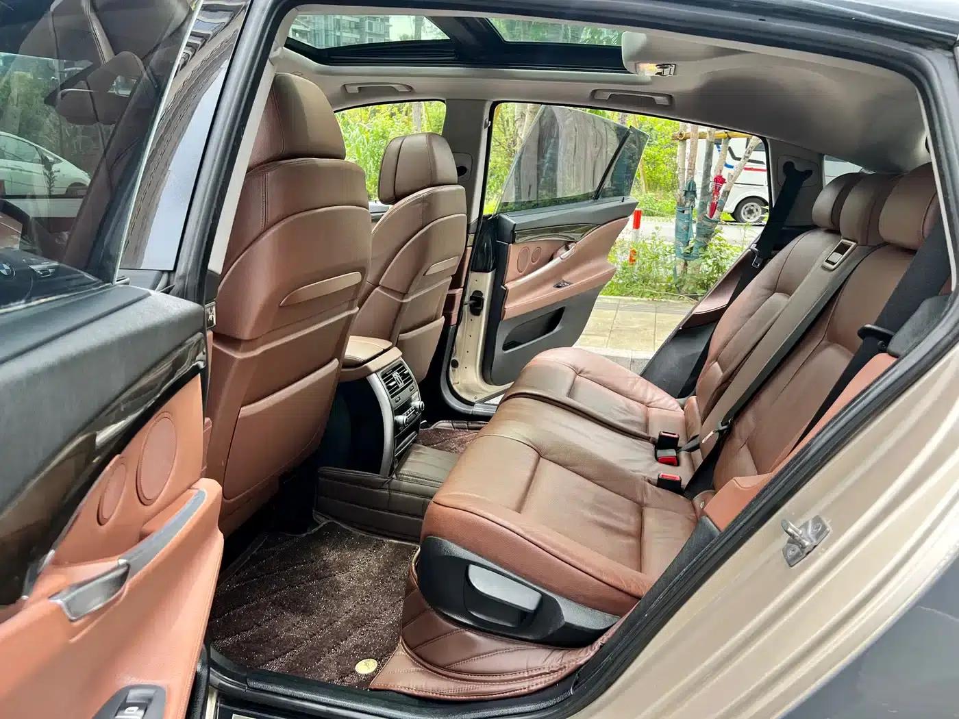 BMW 5 Series GT 2010 535i Leading Edition — миниатюра 18