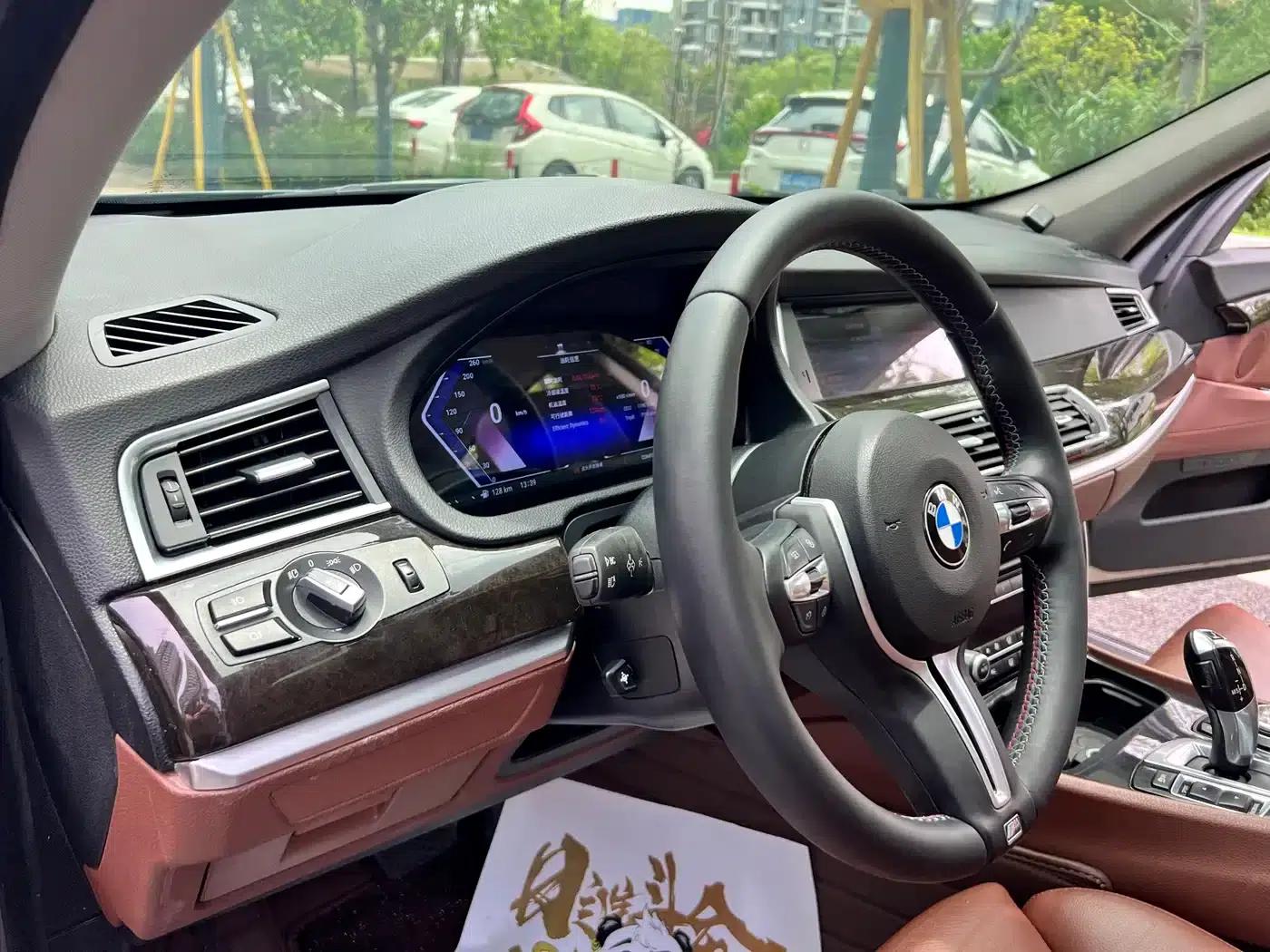 BMW 5 Series GT 2010 535i Leading Edition — миниатюра 19