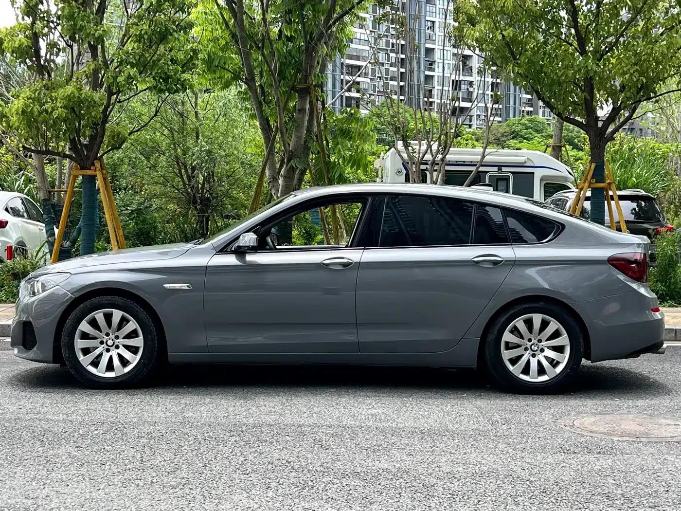 BMW 5 Series GT 2010 535i Leading Edition — миниатюра 8