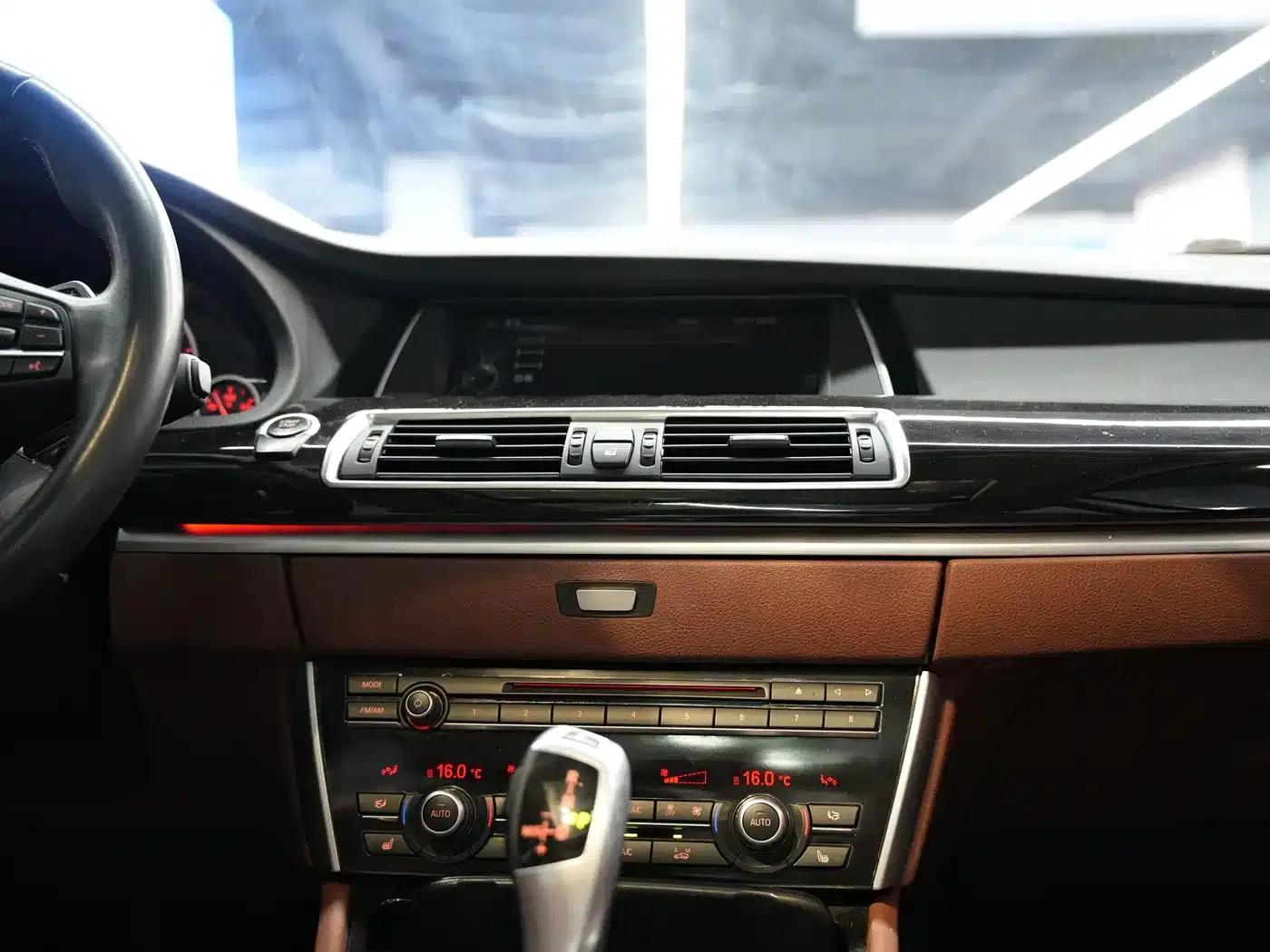 BMW 5 Series GT 2014 535i Leading Edition — миниатюра 14