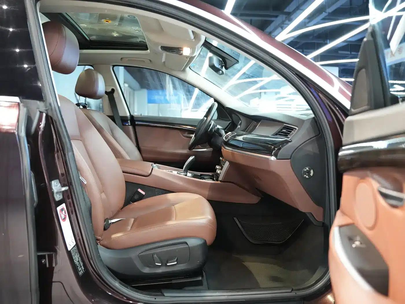 BMW 5 Series GT 2014 535i Leading Edition — миниатюра 23