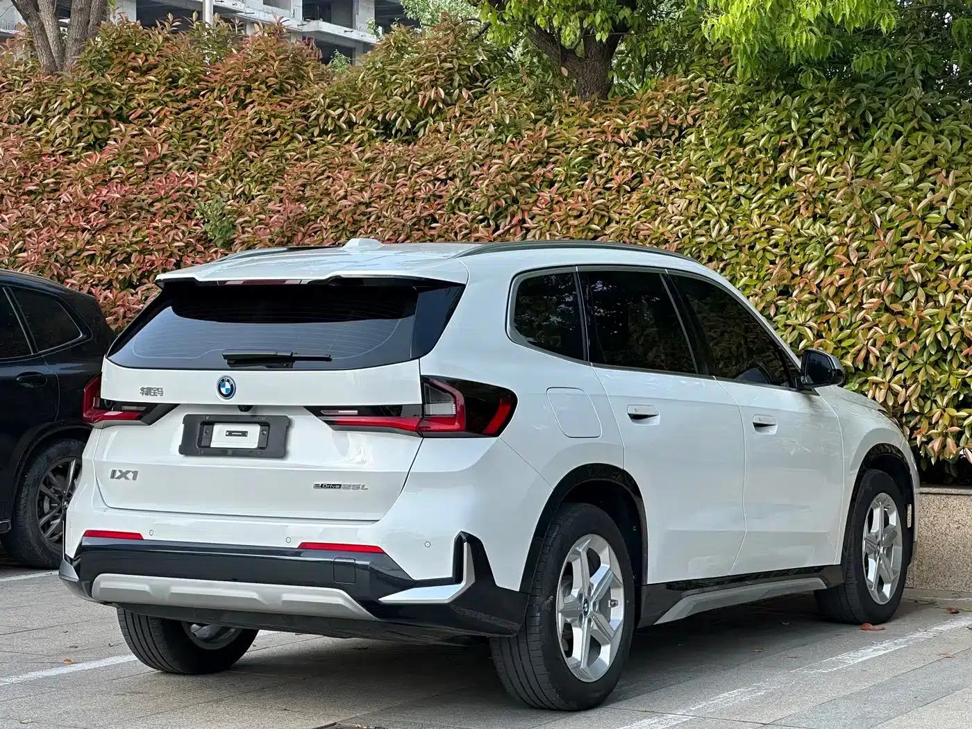 BMW iX1 2023 eDrive25L X Design Package — миниатюра 3