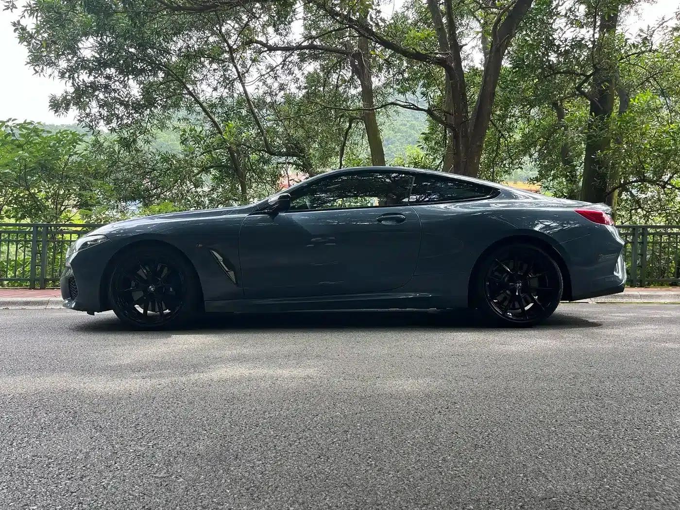2019 BMW 8 Series 840i Coupe M Sport Package — миниатюра 3