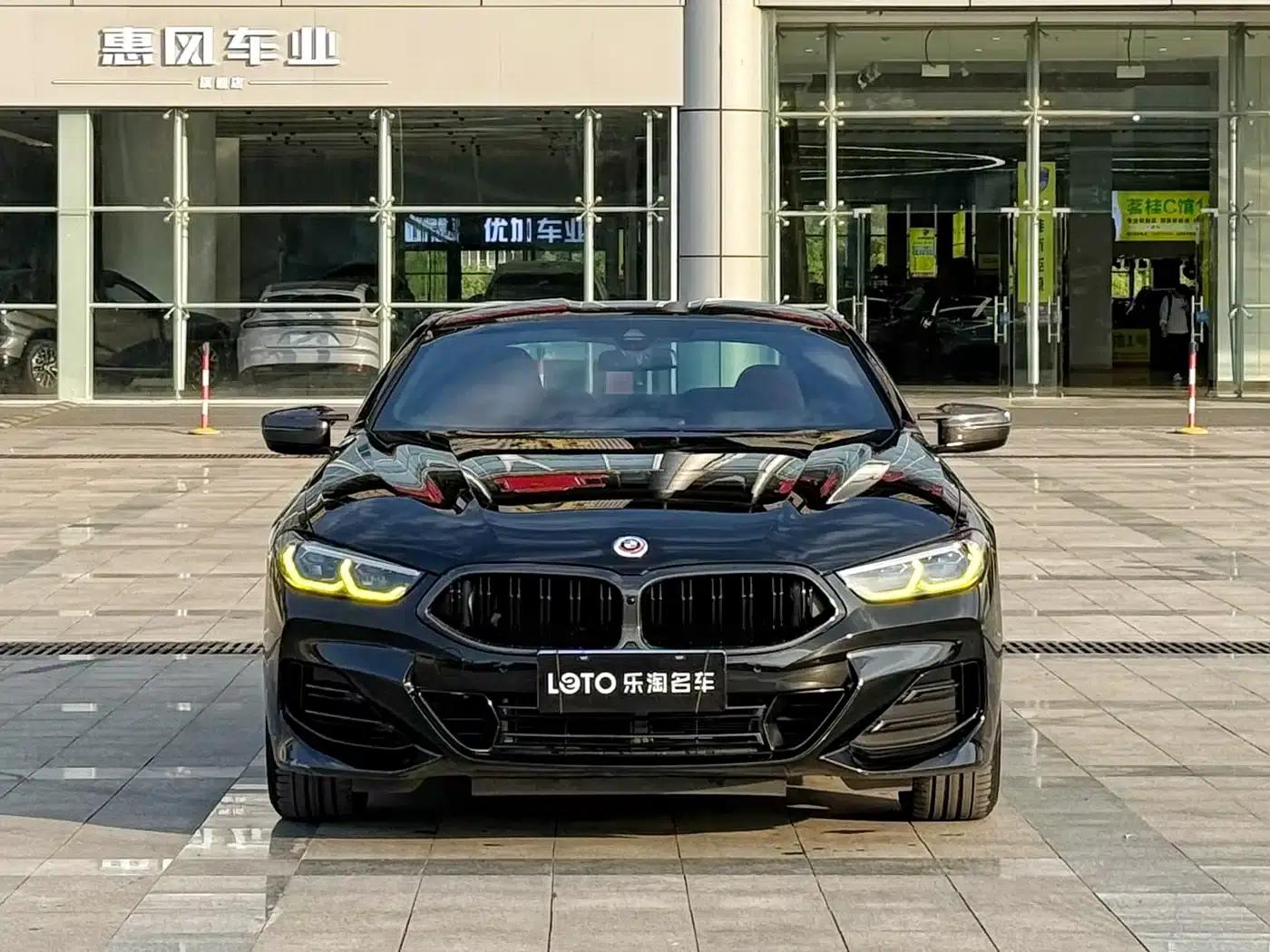 2022 BMW 8 Series 840i Coupe M Sport Package — миниатюра 2