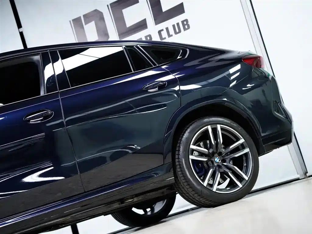 2022 BMW X6 M — миниатюра 25