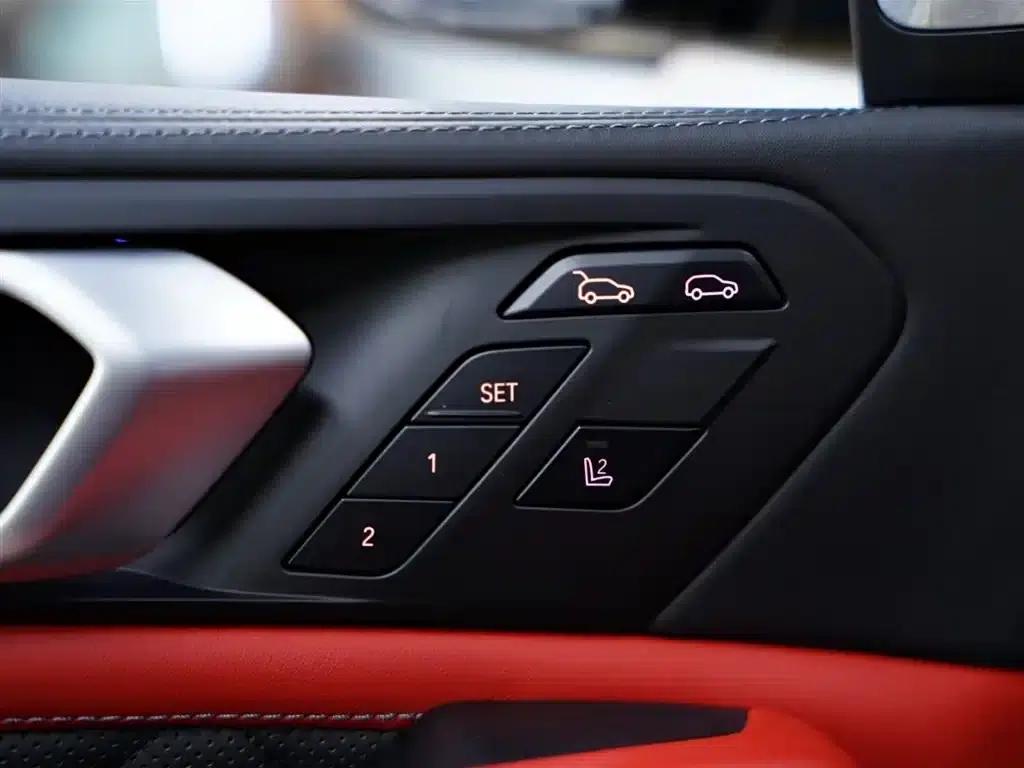 2022 BMW X6 M — миниатюра 33