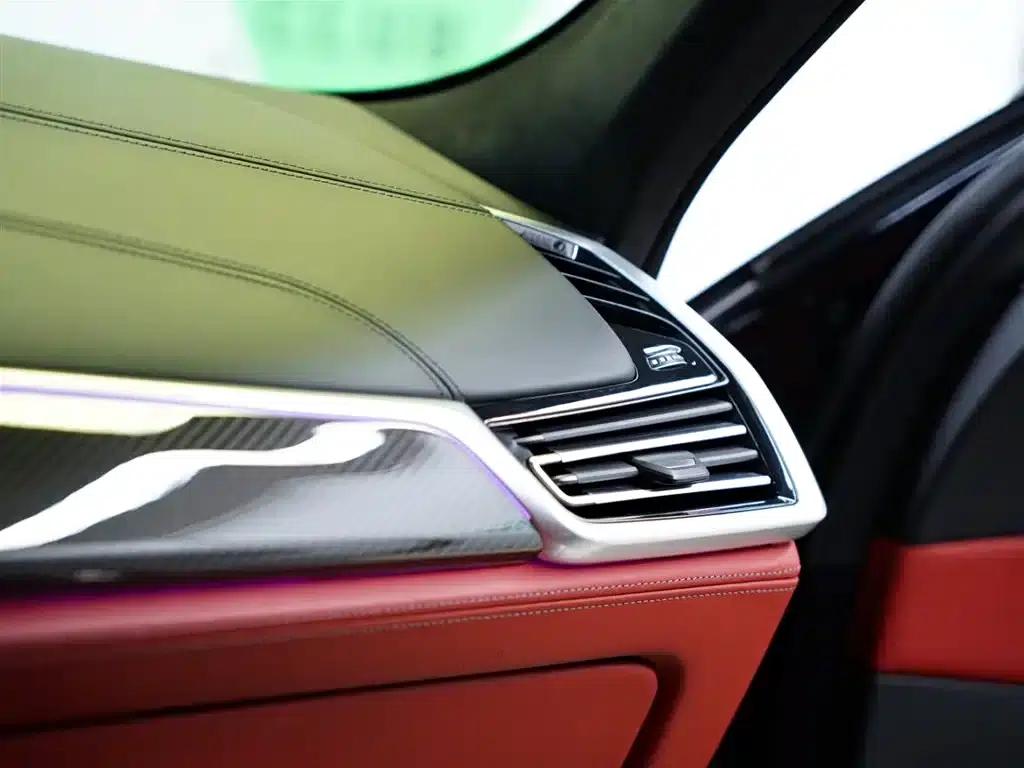 2022 BMW X6 M — миниатюра 52