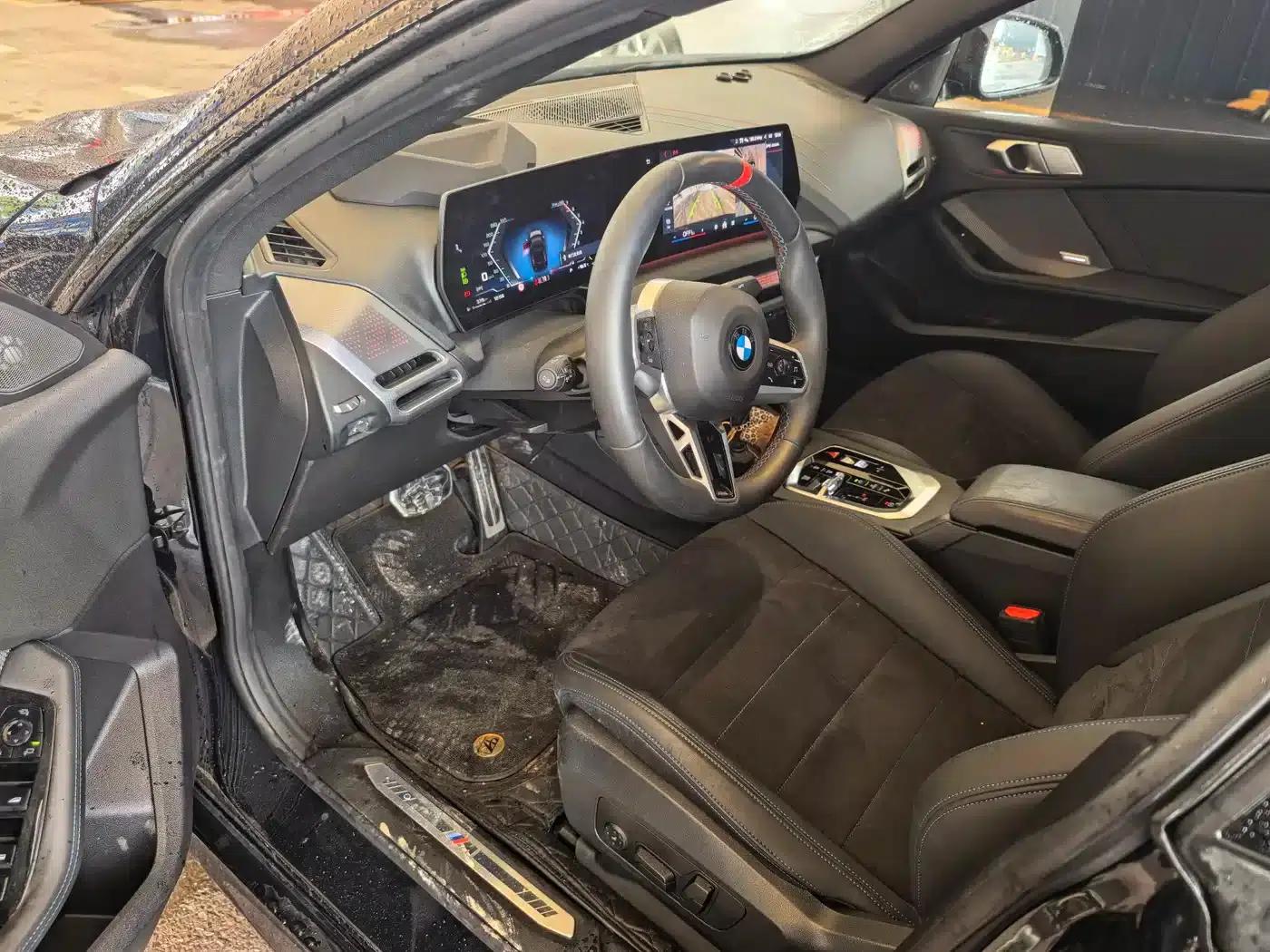 2025 BMW M235L — миниатюра 6