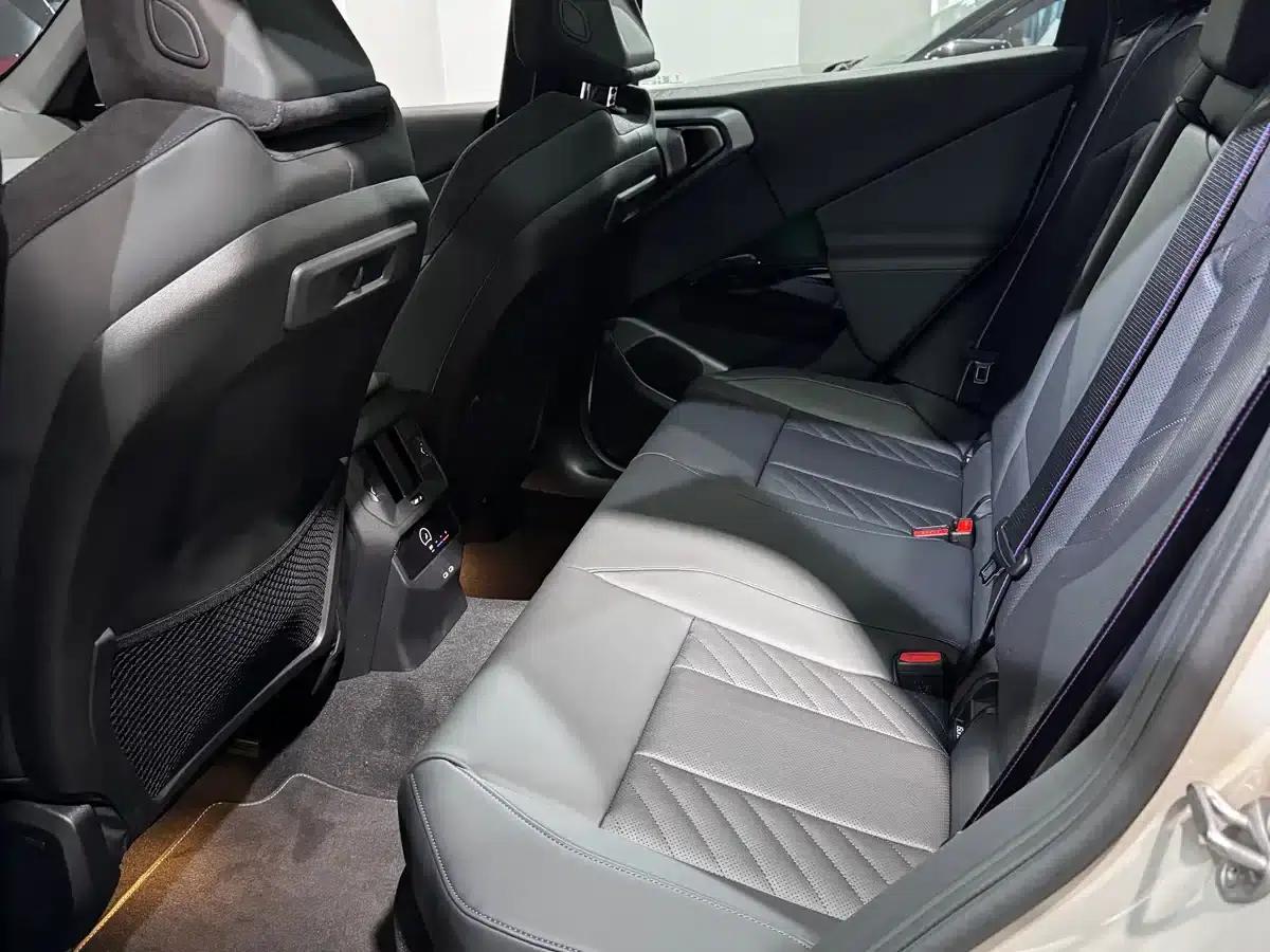 2026 BMW X3 M50 xDrive — миниатюра 4