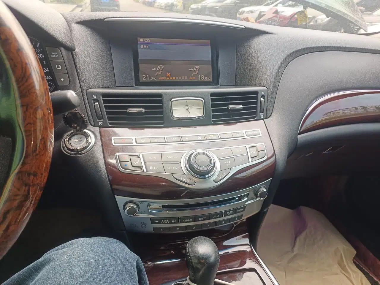 Infiniti Q70 2013 Q70L 2.5L Comfort Edition — миниатюра 14