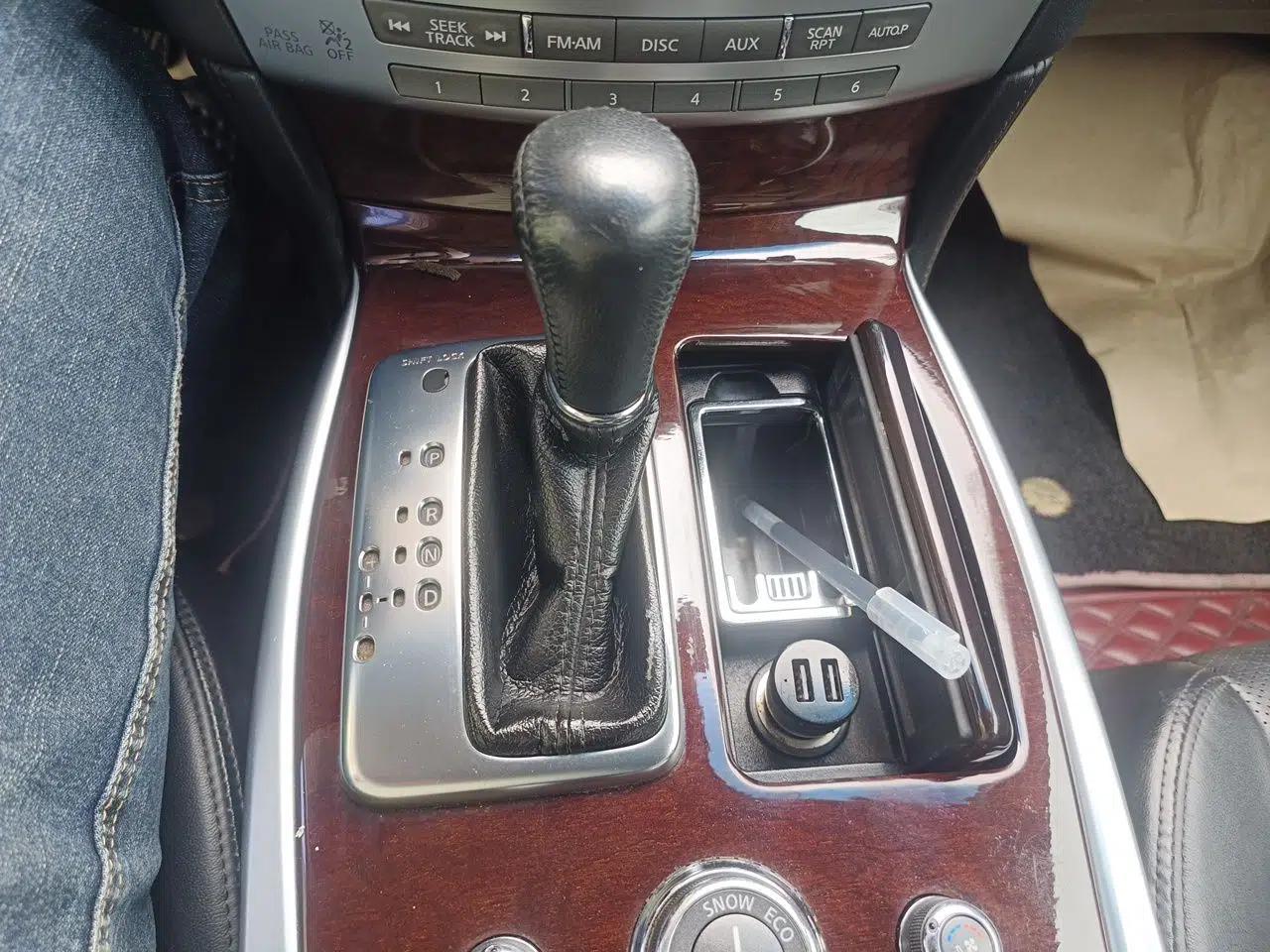 Infiniti Q70 2013 Q70L 2.5L Comfort Edition — миниатюра 15